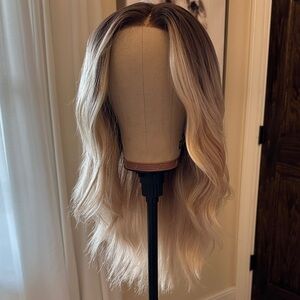 Chelsey Smith Crowns Blonde wig. Unsure of name. T part